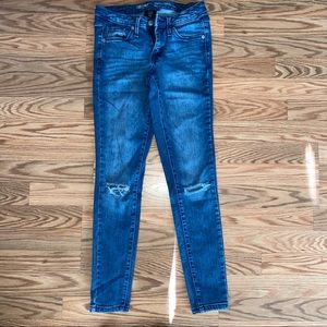 🛑🛑Sold🛑15MOSSIMO Mid-Rise Skinny Jean